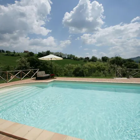 Feriehus Holiday In With Swimming Pool Sant'Angelo in Pontano