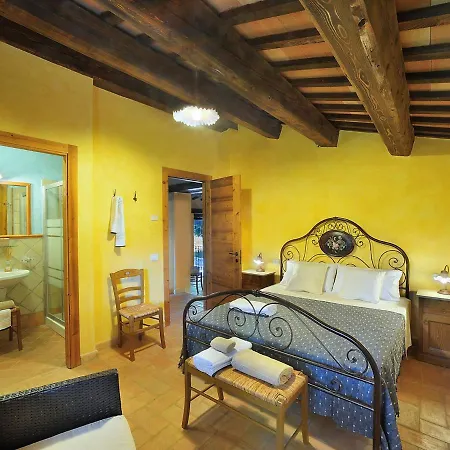 Holiday In With Swimming Pool Feriehus Sant'Angelo in Pontano
